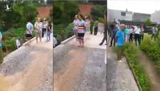 Dân xây cầu mới cạnh cầu cũ, chính quyền phạt tiền và bắt phá bỏ