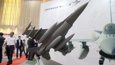 Báo Nga: Mỹ chào mời Việt Nam mua F-16 nhằm cạnh tranh máy bay Nga