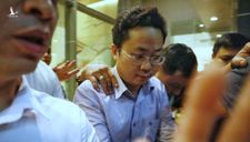 Ông Tùng kêu oan, Trưởng văn phòng Thừa phát lại nói ‘không dính líu’