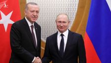 Ông Putin nói gì mà Tổng thống Thổ Nhĩ Kỳ lập tức ngừng tấn công Syria?