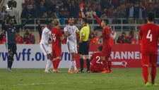 Báo chí Ả Rập ấm ức: ‘Đội tuyển UAE thua do bị mất người’