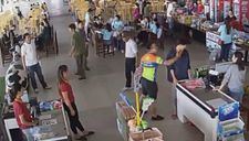 Đình chỉ công tác thượng úy công an đánh nhân viên bán hàng