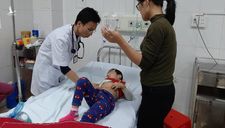 Bác sỹ quên ăn cấp cứu 143 trẻ mầm non nghi bị ngộ độc