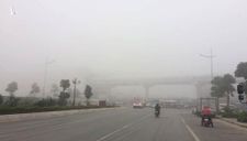 [NGUY HIỂM] Hà Nội sương mù dày đặc, báo động tím tình trạng ô nhiễm không khí