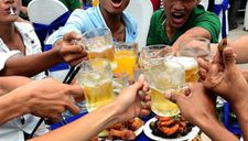 ‘Xử phạt việc ép buộc uống rượu, bia để tạo thói quen văn minh’