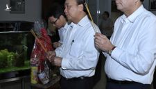 Thủ tướng dâng hương các đồng chí nguyên lãnh đạo Đảng, Nhà nước, Chính phủ đã từ trần