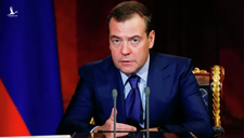 Trước khi từ chức, ông Medvedev duyệt phân bổ 127 tỉ rúp để chế tạo 1 thứ “lớn nhất thế giới”