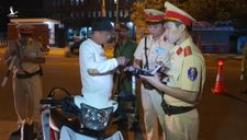CSGT Ninh Thuận bố trí cán bộ chở tài xế nhậu say về nhà