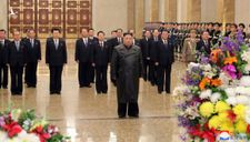 Ông Kim Jong Un xuất hiện lần đầu sau khi COVID-19 bùng phát