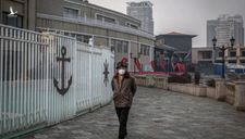 Bắc Kinh hiu quạnh trong nỗi sợ virus corona