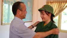 Lâm Đồng: Ngày hội tòng quân, cô gái xinh đẹp thành đồng đội của cha