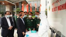 Quân và dân sát cánh chặn Covid-19