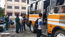 Đình chỉ 2 sĩ quan cấp tá để điều tra tiêu cực trong khu cách ly