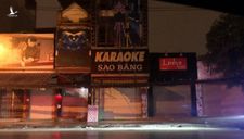 Để quán karaoke hoạt động trong thời gian cách ly toàn xã hội, chủ tịch phường bị tạm đình chỉ