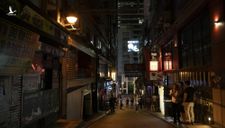 Kinh tế Hong Kong kẹt giữa hai ‘làn đạn’ biểu tình và Covid-19