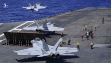 Hai tàu sân bay Mỹ tập trận ở Thái Bình Dương “nắn gân” Trung Quốc