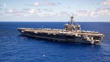 Báo Trung Quốc dọa ‘đáp trả’ ba tàu sân bay Mỹ