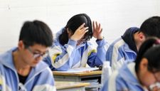 Nhà giàu tìm ‘mua’ hộ chiếu nước ngoài để con vào đại học danh tiếng