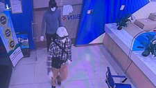 Hai tên cướp nổ súng khống chế nhân viên, cướp rất nhiều tiền tại CN Ngân hàng BIDV ở Hà Nội