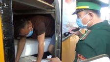 Chui hầm xe khách để trốn cách ly y tế khi nhập cảnh từ Lào về Việt Nam