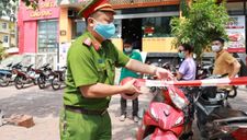 Công an phong tỏa quán pizza có ca nghi nhiễm Covid-19 ở Hà Nội