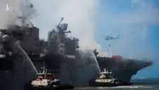 Vụ cháy chiến hạm khoét lỗ hổng lực lượng tiền phương Mỹ