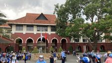 Một trường tư thục ở Đồng Nai vẫn bắt học sinh đi học, bất chấp lệnh cấm
