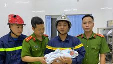 Giải cứu bé sơ sinh bị bỏ rơi mắc kẹt giữa 2 tường nhà ở Hà Nội