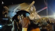 Máy bay chở gần 200 người rơi xuống vực, vỡ làm đôi ở Ấn Độ