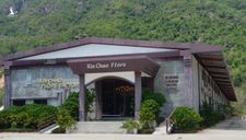 Vụ xử lý loạt showroom đón khách Trung Quốc có nguy cơ “chìm xuồng” (!?)