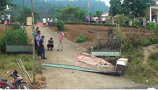 Bộ trưởng Phùng Xuân Nhạ gửi lời chia buồn tới gia đình học sinh bị tai nạn tại Lào Cai