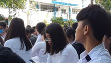 Cho học sinh sử dụng Smartphone trên lớp: Lợi ít, hại nhiều?