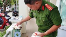 Cơ quan công an phát hiện một hộ dân ‘phù phép’ bột ngọt Trung Quốc thành thương hiệu Aone