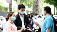 TP.HCM tiếp tục yêu cầu đeo khẩu trang, hạn chế tụ tập đông người