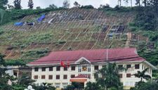 Tháo dỡ để kiểm tra công trình khẩu hiệu 11 chữ 10 tỉ đồng