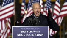 Biden kết thúc đêm vận động cuối, kêu gọi ‘đòi lại’ nền dân chủ