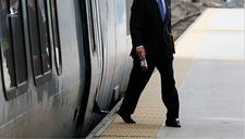 Lý do đau lòng khiến ông Biden dành gần một nửa đời người để đi làm bằng tàu hỏa