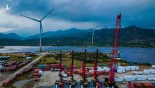 Cận cảnh những thiết bị “khổng lồ” thi công điện gió ở Việt Nam