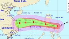 Siêu bão Goni vào Biển Đông, miền Trung lại đối mặt với bão lớn