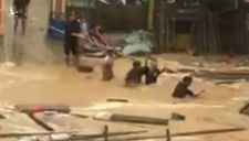 Kinh hãi giây phút nước lũ cuồn cuộn xóa sổ 14 hộ dân ở Trà Leng