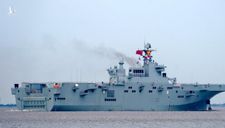 Chiến hạm ‘khủng’ của Trung Quốc xuất hiện ở cửa ngõ Biển Đông