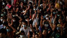 Thái Lan đàn áp người biểu tình vì “dám đòi” minh bạch tài sản của Vua Vajiralongkorn