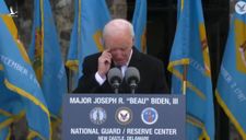 Ông Biden bật khóc khi tạm biệt quê hương