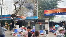 Cháy chợ Xanh Linh Đàm, nhiều tiểu thương hoảng loạn, tháo chạy