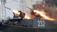 Hải quân Việt Nam đưa “pháo dàn” H12 lên tàu chiến từ khi nào?