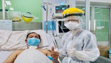 Bệnh nhân COVID-19 nặng được hồi sinh trong tuyến đầu bị phong tỏa