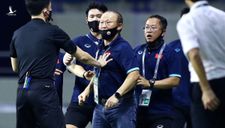AFC cấm HLV Park tiếp xúc tuyển Việt Nam ở sân
