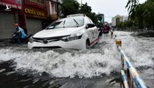 Nhiều tuyến đường ở quận Gò Vấp ngập sau mưa lớn