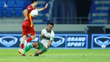 Những pha chơi xấu không thể đỡ của tuyển Indonesia