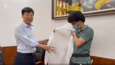 Video: Cận cảnh bộ đồ bảo hộ có gắn quạt giúp chống nóng cho nhân viên y tế